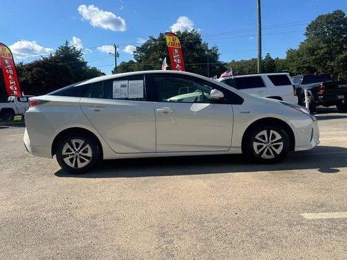 2016 Toyota Prius Three