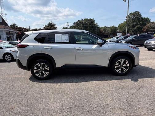 Brilliant Silver Metallic 2023 Nissan Rogue SV