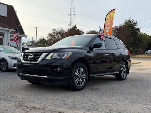 2017 Nissan Pathfinder SL