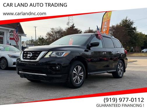2017 Nissan Pathfinder SL