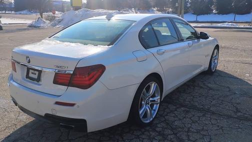 2014 BMW 750 i xDrive