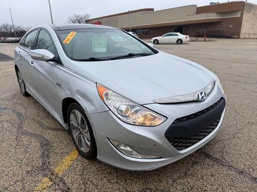 2015 Hyundai SONATA Hybrid Limited