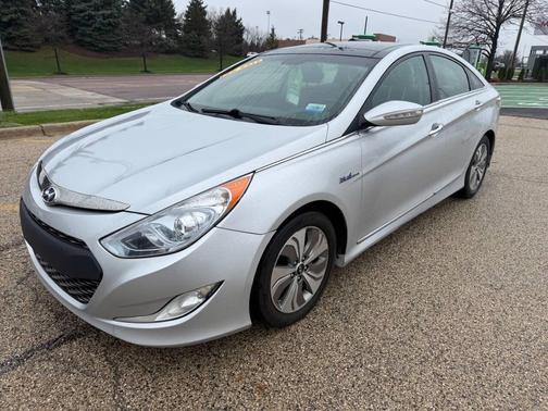 2015 Hyundai SONATA Hybrid Limited