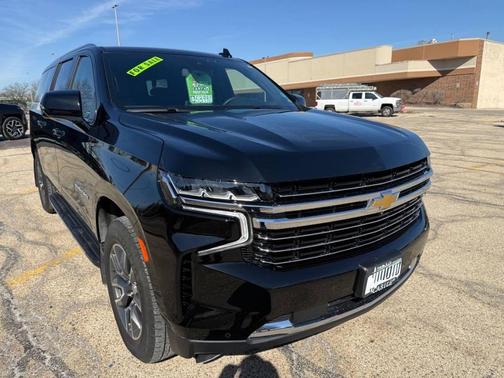 2023 Chevrolet Suburban LT
