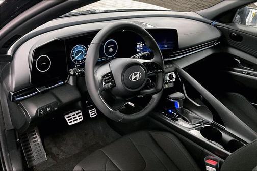 2025 Hyundai ELANTRA HEV SEL Sport