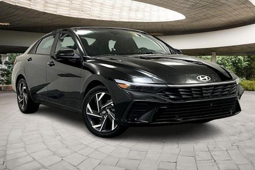 2025 Hyundai ELANTRA HEV SEL