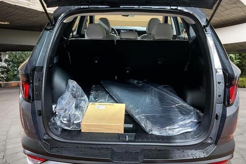 2026 Hyundai TUCSON SE