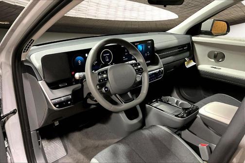 2026 Hyundai IONIQ 5 SE