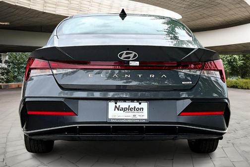 2025 Hyundai ELANTRA HEV Limited