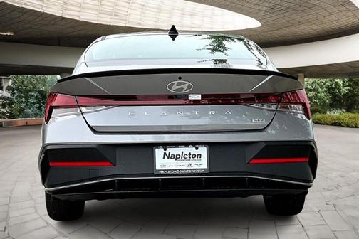 2025 Hyundai ELANTRA HEV SEL