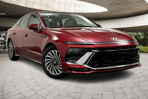 2025 Hyundai SONATA Hybrid Limited