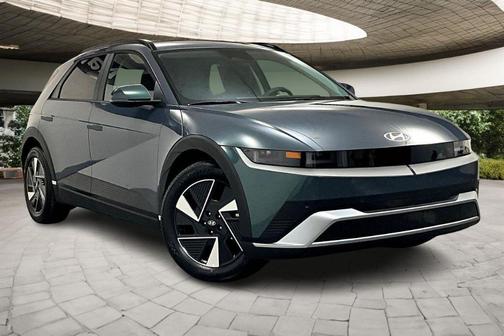 2025 Hyundai IONIQ 5 SEL