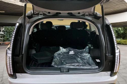 2026 Hyundai IONIQ 9 SE