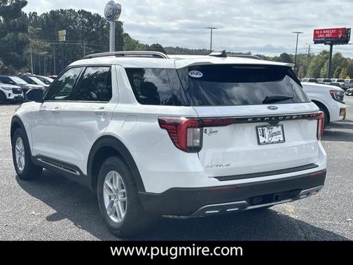 2025 Ford Explorer Active RWD