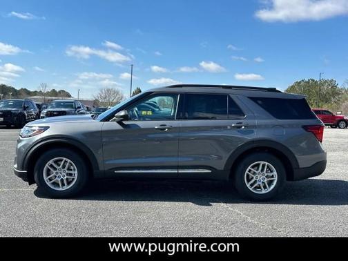 2025 Ford Explorer Active RWD