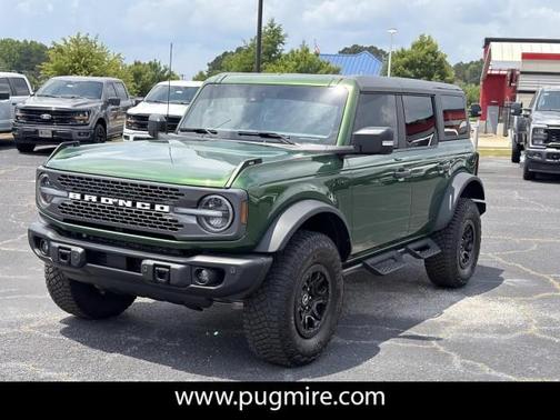 Eruption Green Metallic 2023 Ford Bronco Badlands