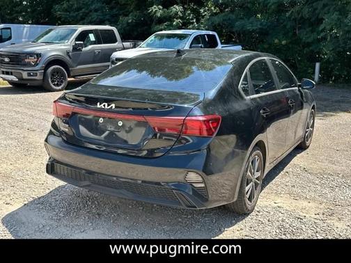 2022 Kia Forte FE