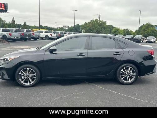 2022 Kia Forte FE