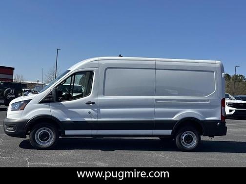 2024 Ford Transit-250 148 WB Medium Roof Cargo