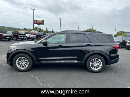 2025 Ford Explorer Active RWD