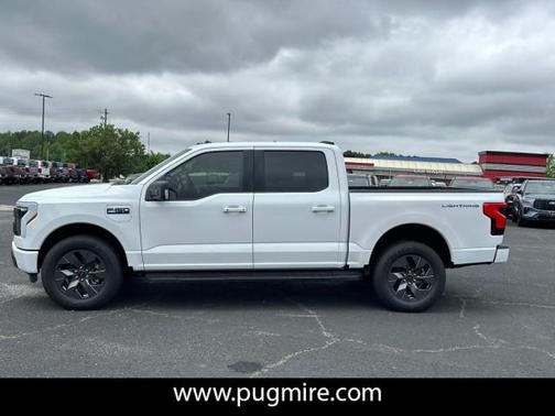 2025 Ford F-150 Lightning Flash