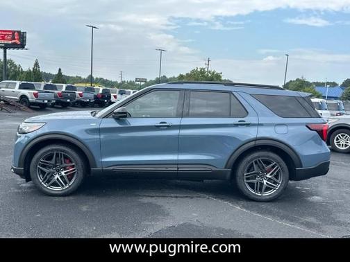 2025 Ford Explorer ST-Line RWD