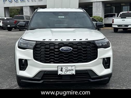2025 Ford Explorer ST-Line RWD