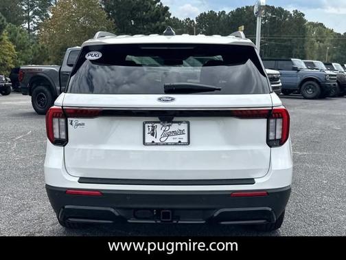 2025 Ford Explorer ST-Line RWD