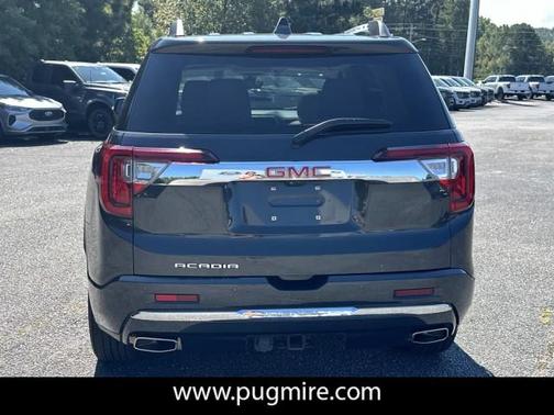 2022 GMC Acadia Denali