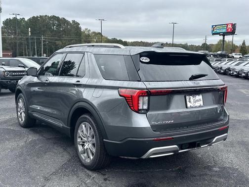 2025 Ford Explorer Platinum RWD