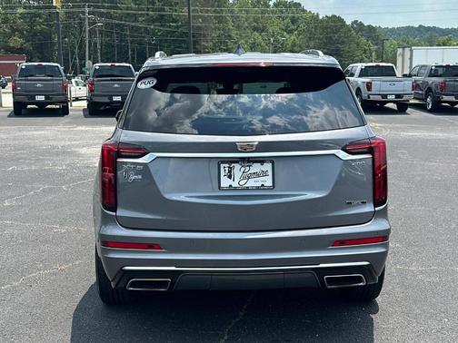 2022 Cadillac XT6 Premium Luxury FWD