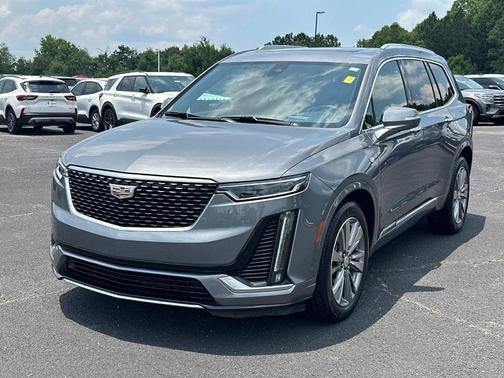 2022 Cadillac XT6 Premium Luxury FWD