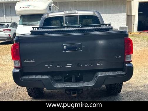 2016 Toyota Tacoma SR