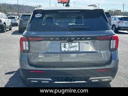 2025 Ford Explorer Active RWD