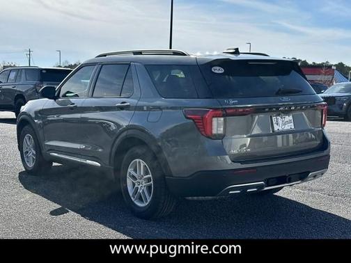 2025 Ford Explorer Active RWD