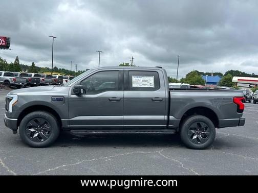 2025 Ford F-150 Lightning Flash