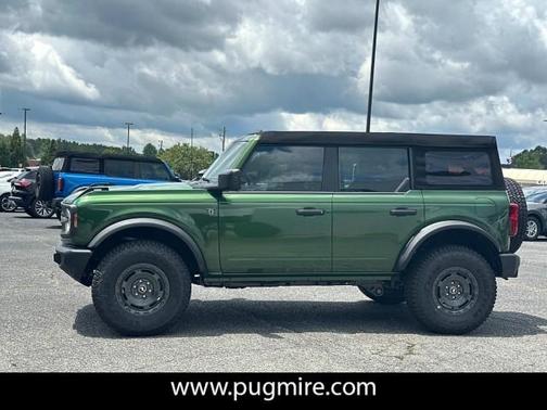 2025 Ford Bronco Base