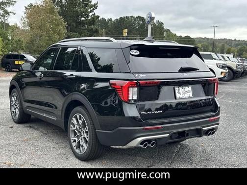 2025 Ford Explorer Platinum RWD