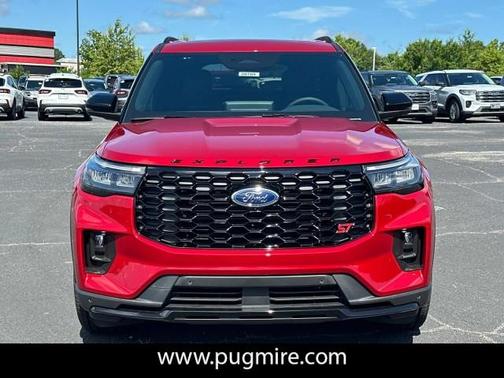 2025 Ford Explorer ST RWD