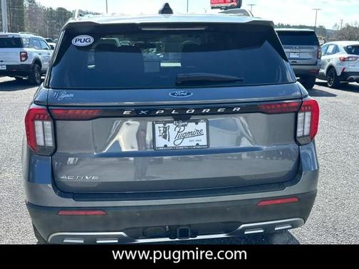 2025 Ford Explorer Active RWD