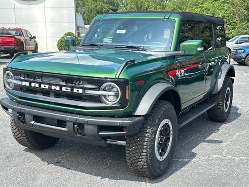 2024 Ford Bronco Outer Banks