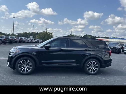 2025 Ford Explorer ST-Line RWD
