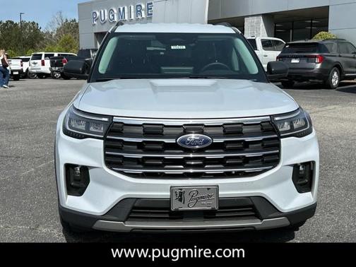 2025 Ford Explorer Active RWD