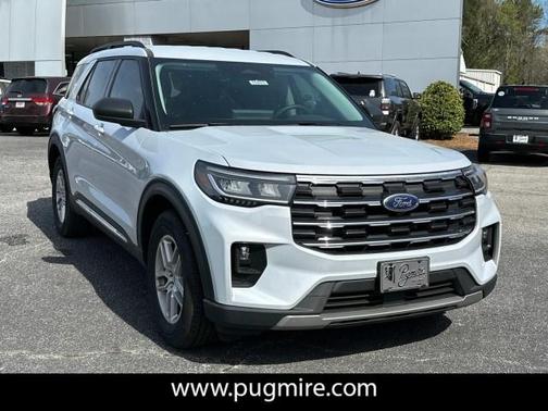 2025 Ford Explorer Active RWD