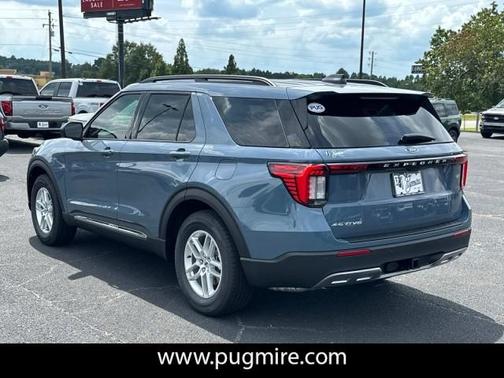 2025 Ford Explorer Active RWD