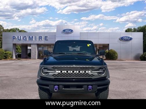 Shadow Black 2024 Ford Bronco Badlands
