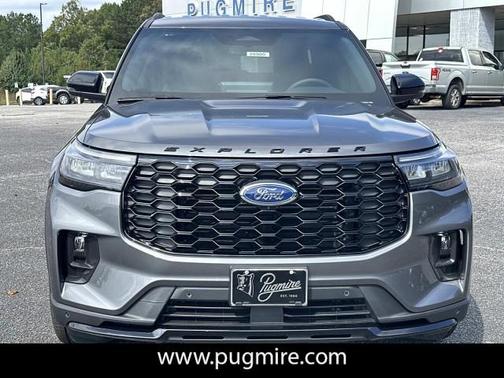 2025 Ford Explorer ST-Line RWD