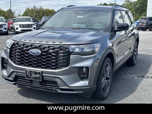 2025 Ford Explorer ST-Line RWD