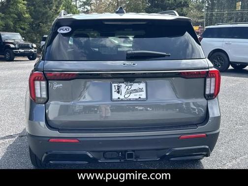 2025 Ford Explorer ST-Line RWD