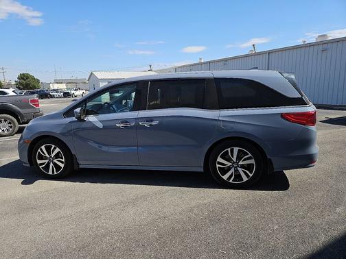 2023 Honda Odyssey 